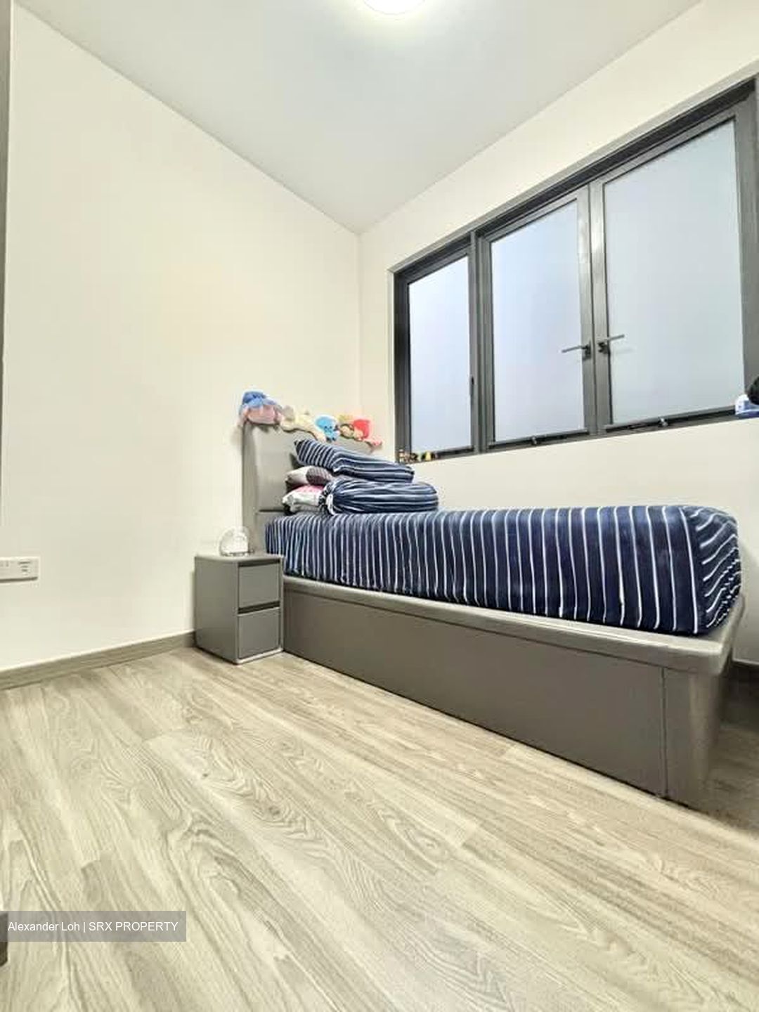 The Brownstone (D27), Condominium #587758931